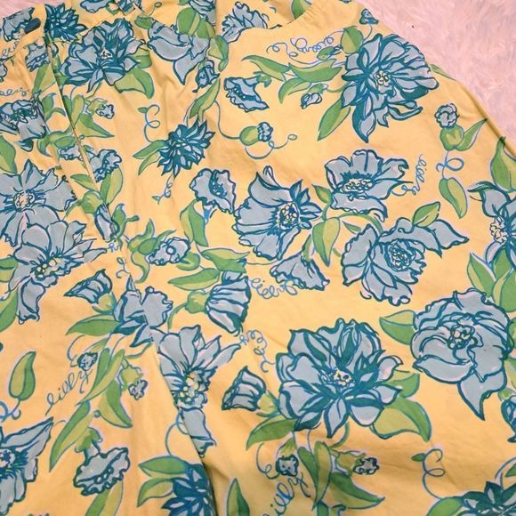 ‎Lilly Pulitzer Bermuda Shorts - Picture 3 of 7